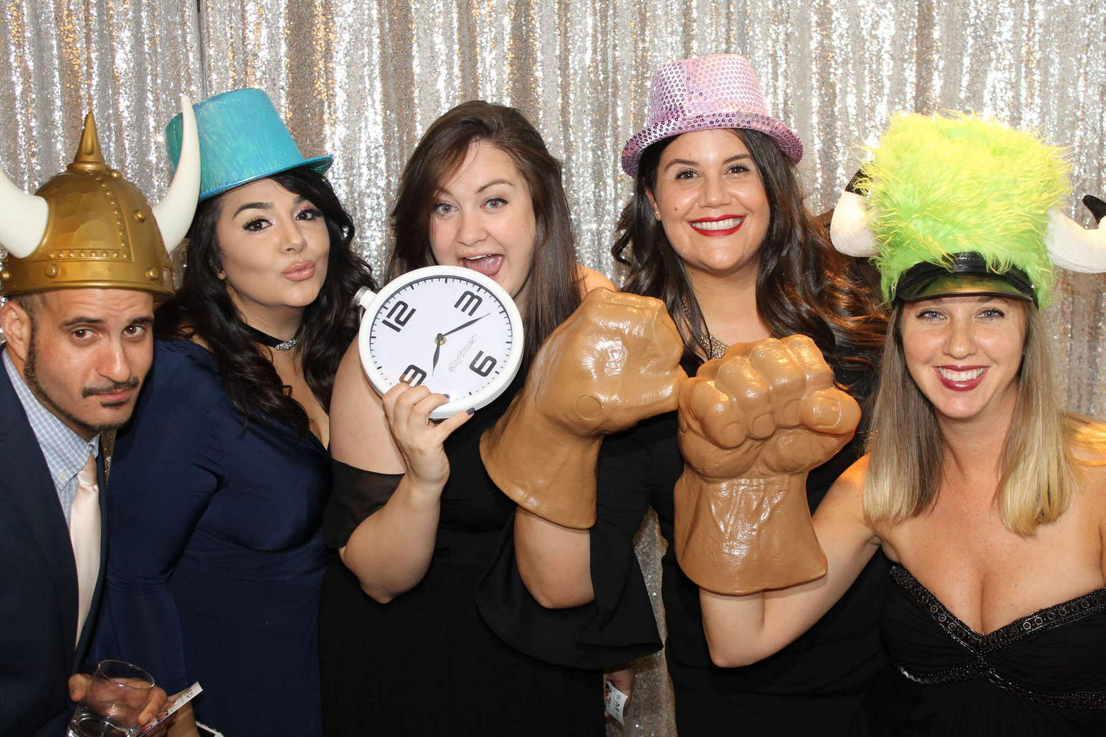 Wedding-Photo-Booth-405746 Wedding-Photo-Booth-405746
